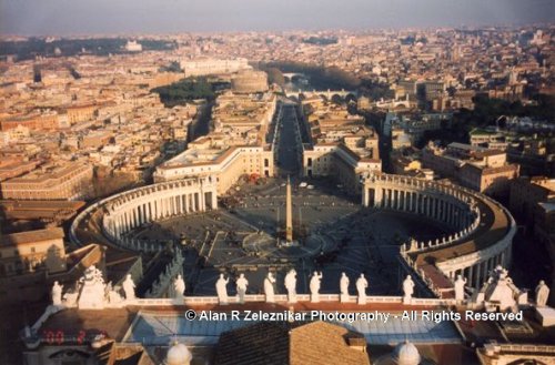 St_Peter_s_Square_100_dpi
