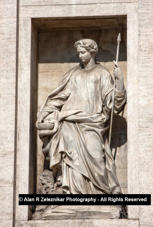 _MG_0912_Trevi_Fountain_Salubrity_72_dpi